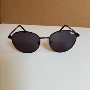 Quay Black Round Sunglasses